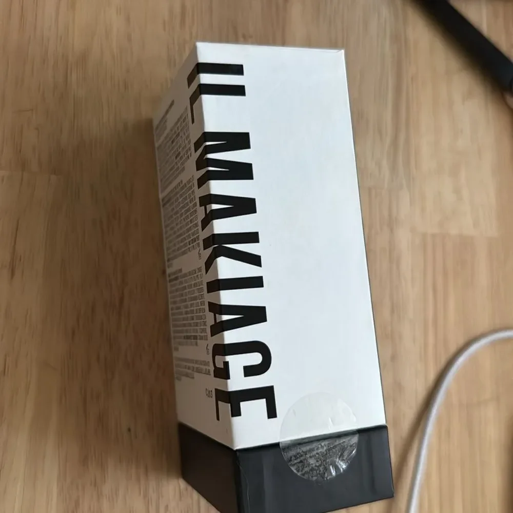 IL MAKIAGE Foundation Flawless Coverage Long-lasting After Party. color 200 new